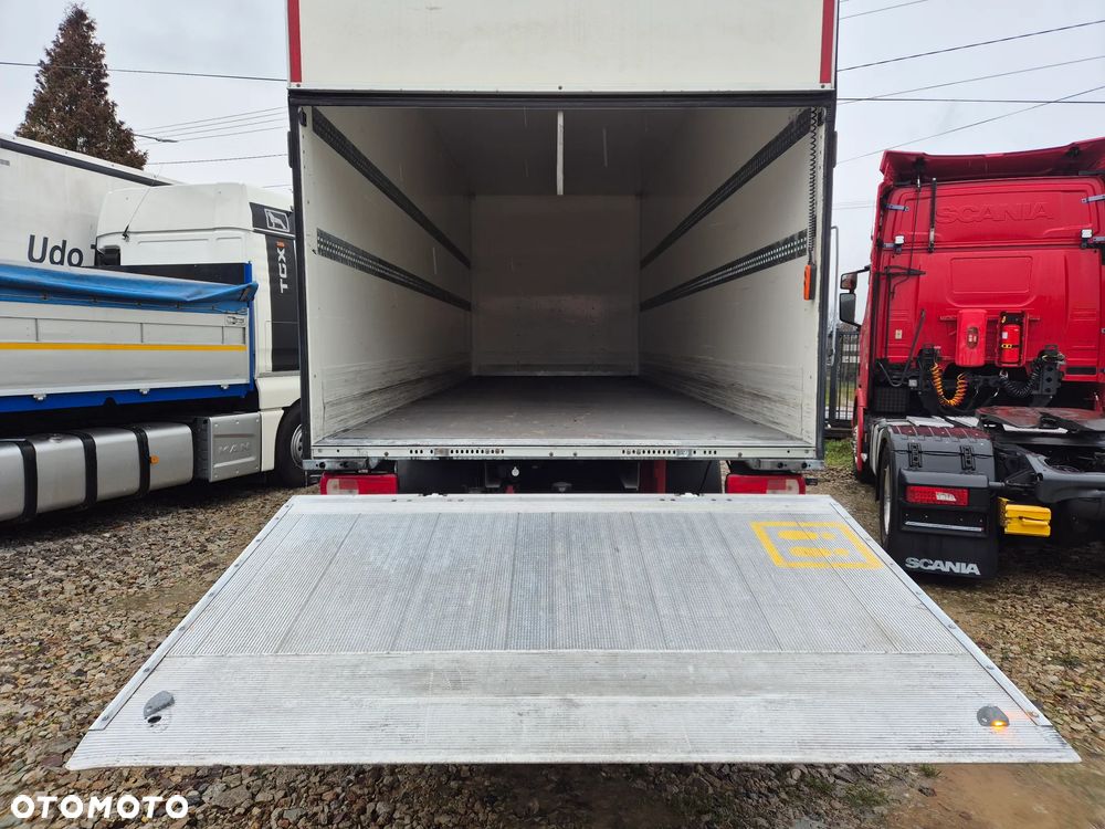 DAF XF ORYGINALNY PRZEBIEG z Niemiec / TANDEM ZESTAW PRZEJAZDOWY Z WINDĄ - 28