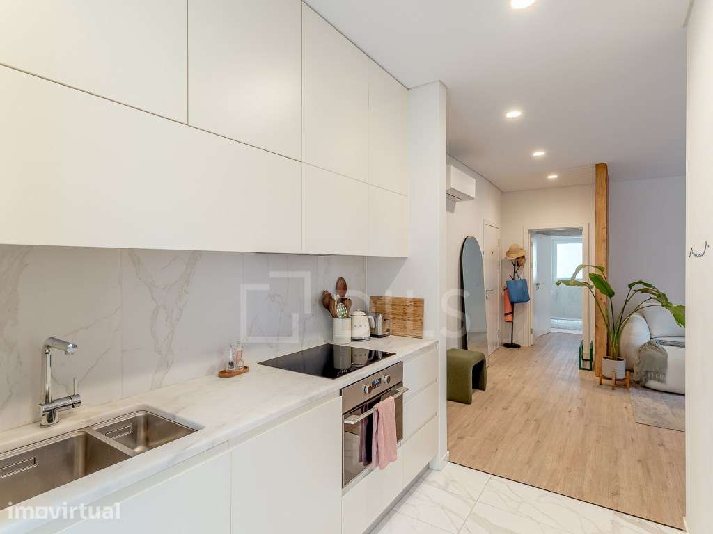 Apartamento T2 mobilado, com terraço e estacionamento junto às Amor... - Grande imagem: 4/20