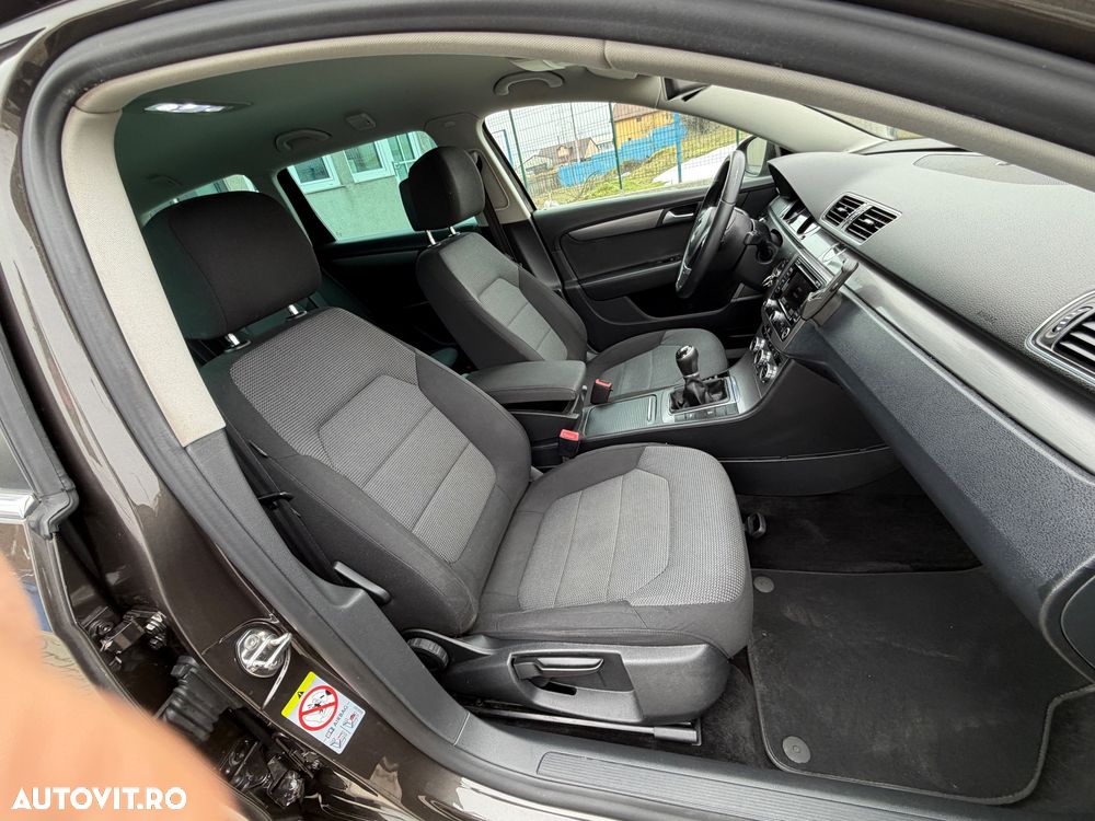 Volkswagen Passat 2.0 TDI BlueMotion Technology Business Edition - 37
