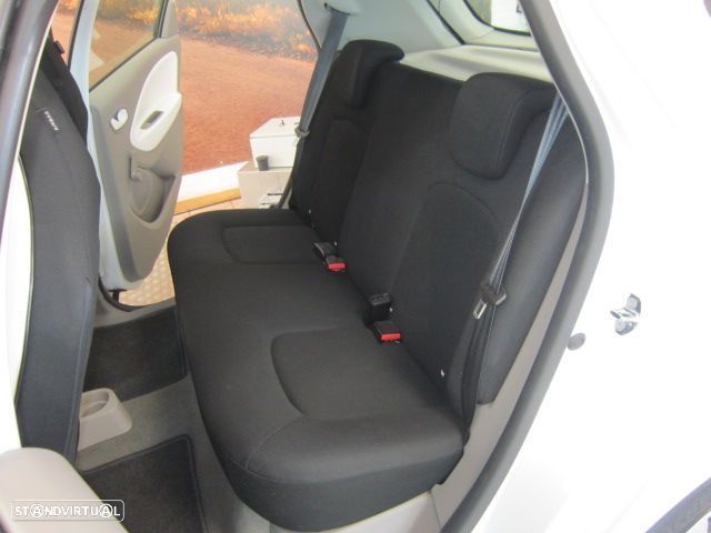 Renault Zoe - 24