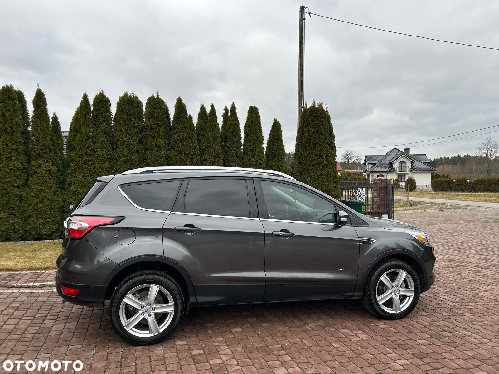 Ford Kuga 2.0 TDCi 4WD Trend - 9