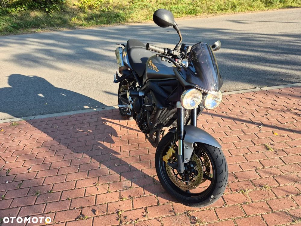 Triumph Street Triple - 4