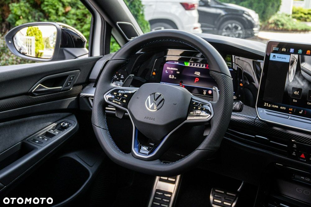 Volkswagen Golf - 38