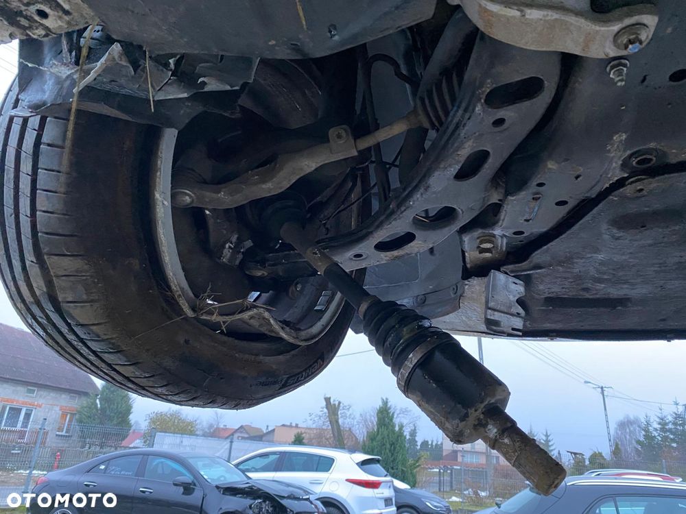 BMW Seria 2 216d - 10