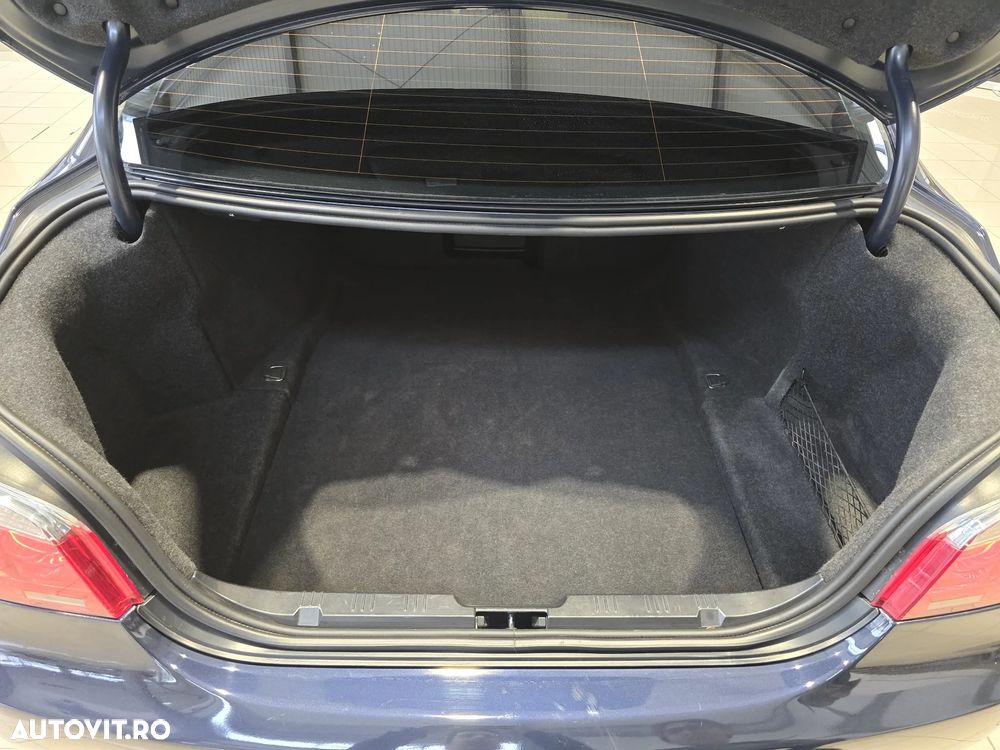 BMW Seria 5 520d - 5