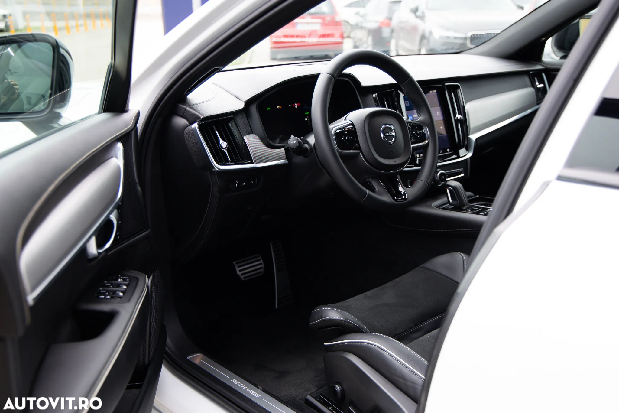 Volvo S90 T8 Twin Engine AWD Geartronic R Design - 11