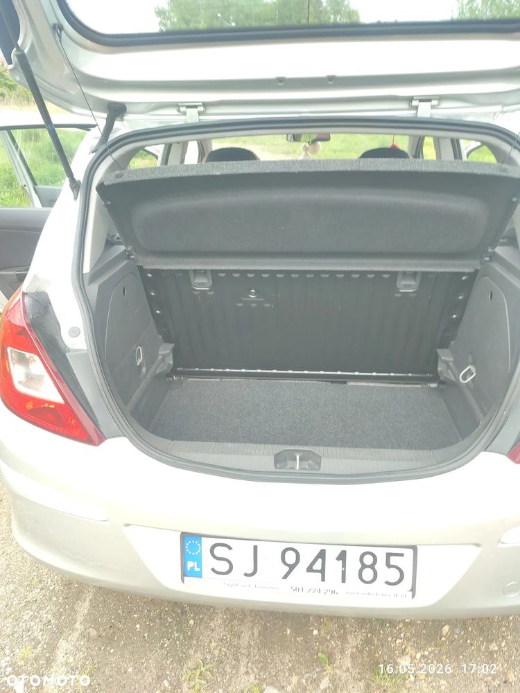Opel Corsa 1.2 16V Edition / Active - 4