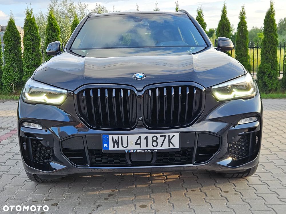 BMW X5 M50i - 32