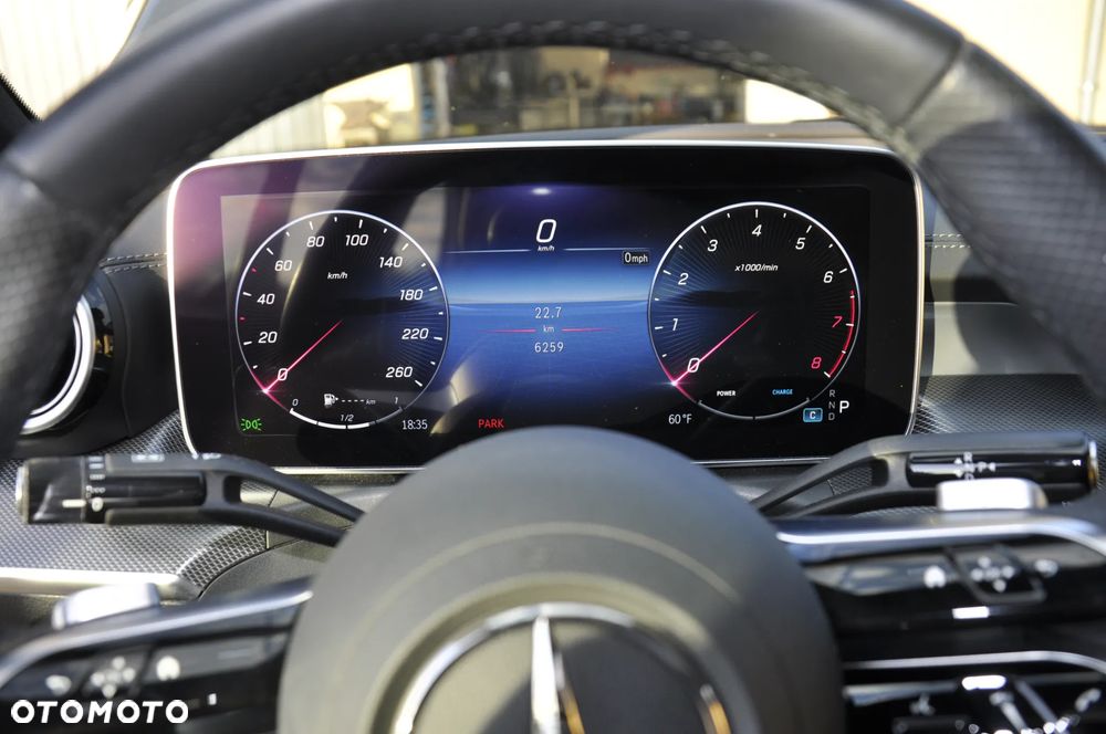 Mercedes-Benz Klasa C 300 mHEV AMG - 9