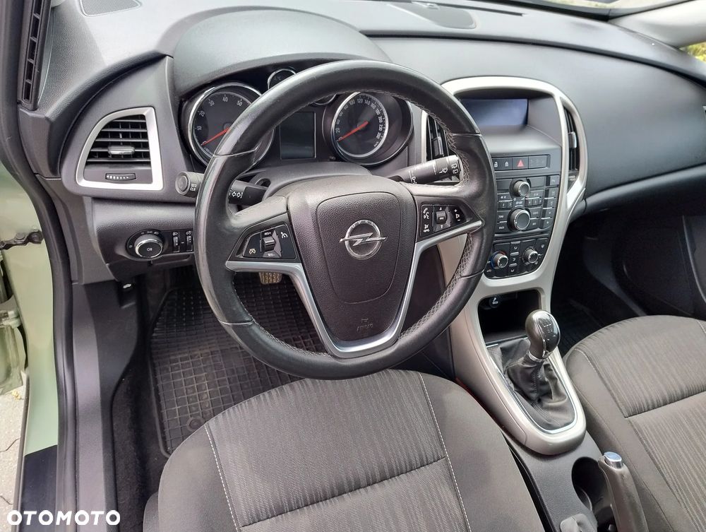 Opel Astra 1.4 Innovation - 8