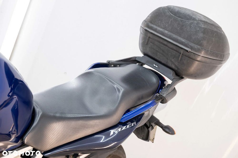 Yamaha FZ6 - 18