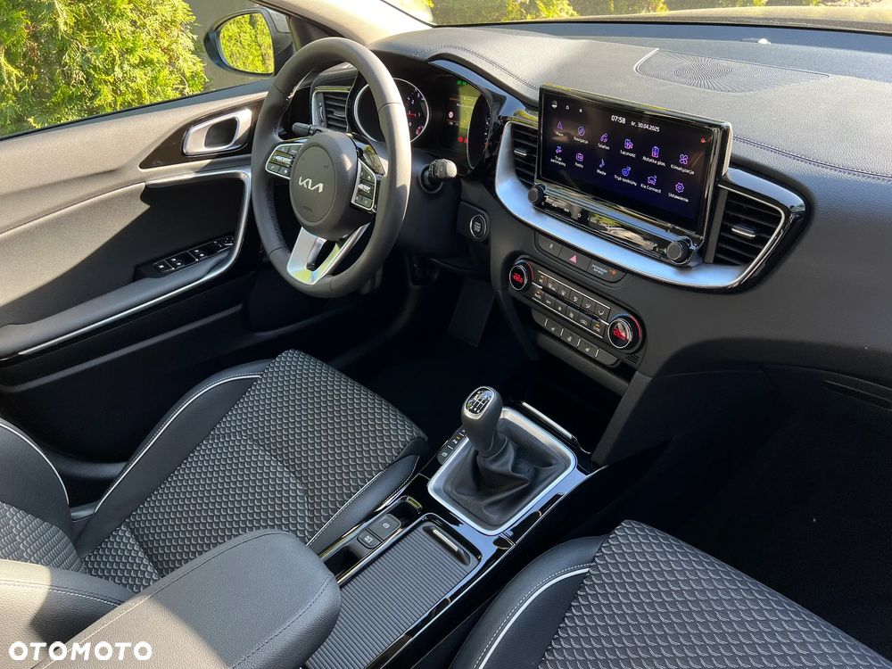 Kia Ceed 1.5 T-GDI Tribute - 26