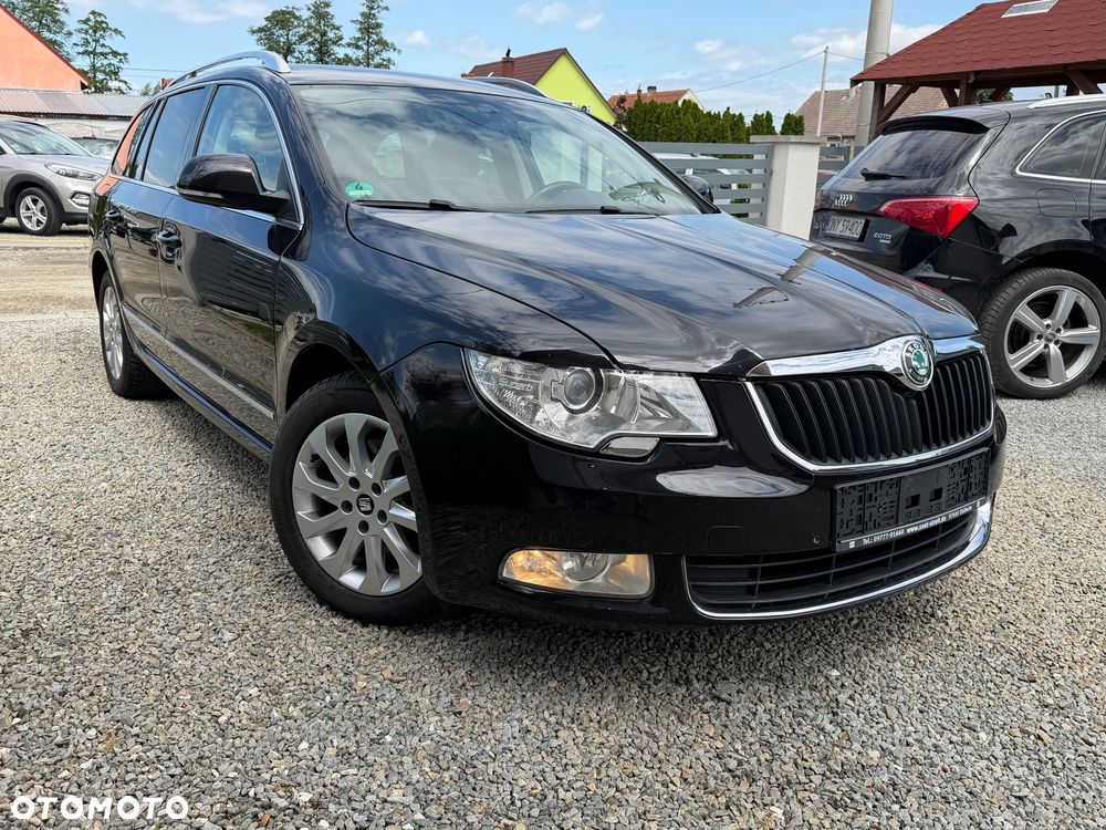 Skoda Superb 2.0 TDI DSG Exclusive - 2