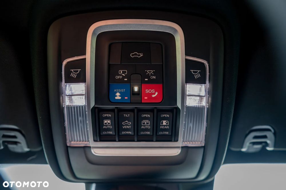 RAM 1500 5.7 Crew Cab Longhorn - 25
