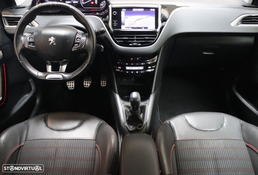 Peugeot 208 1.2 PureTech GT Line - 37