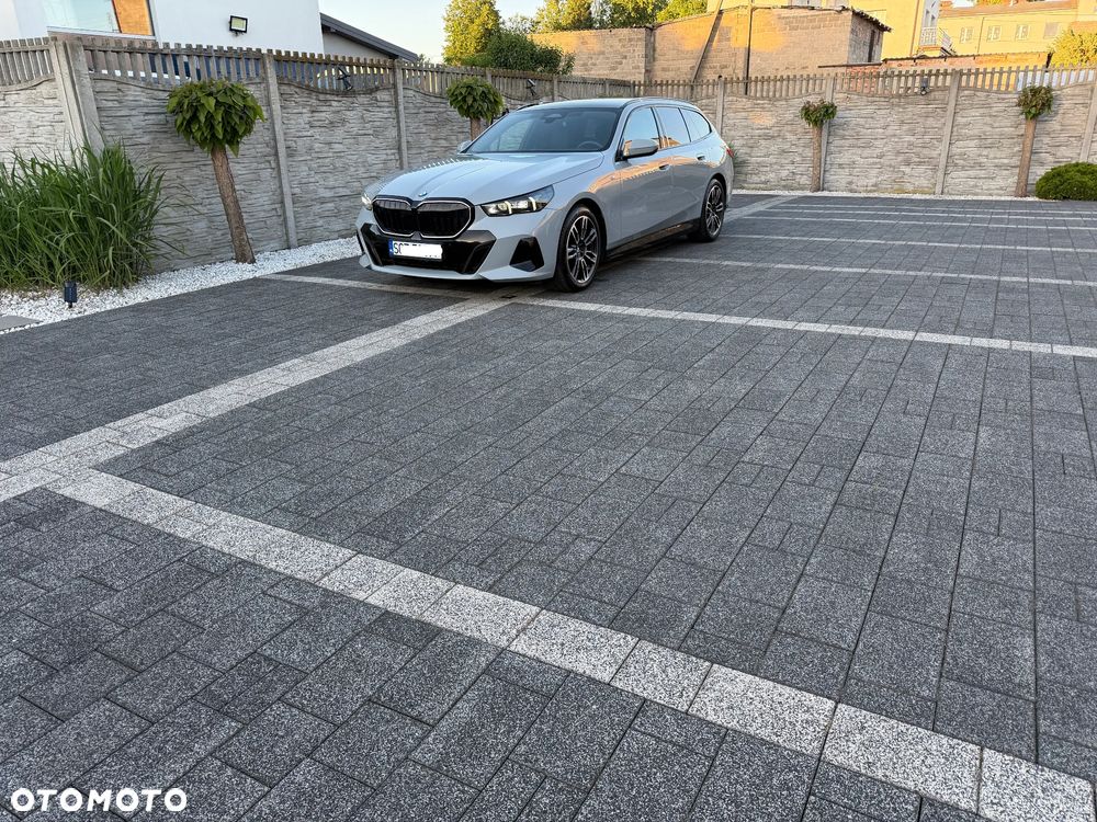 BMW Seria 5 540d xDrive mHEV M Sport - 2