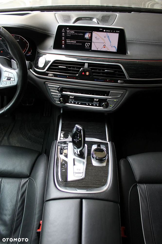 BMW Seria 7 750Li xDrive sport - 19