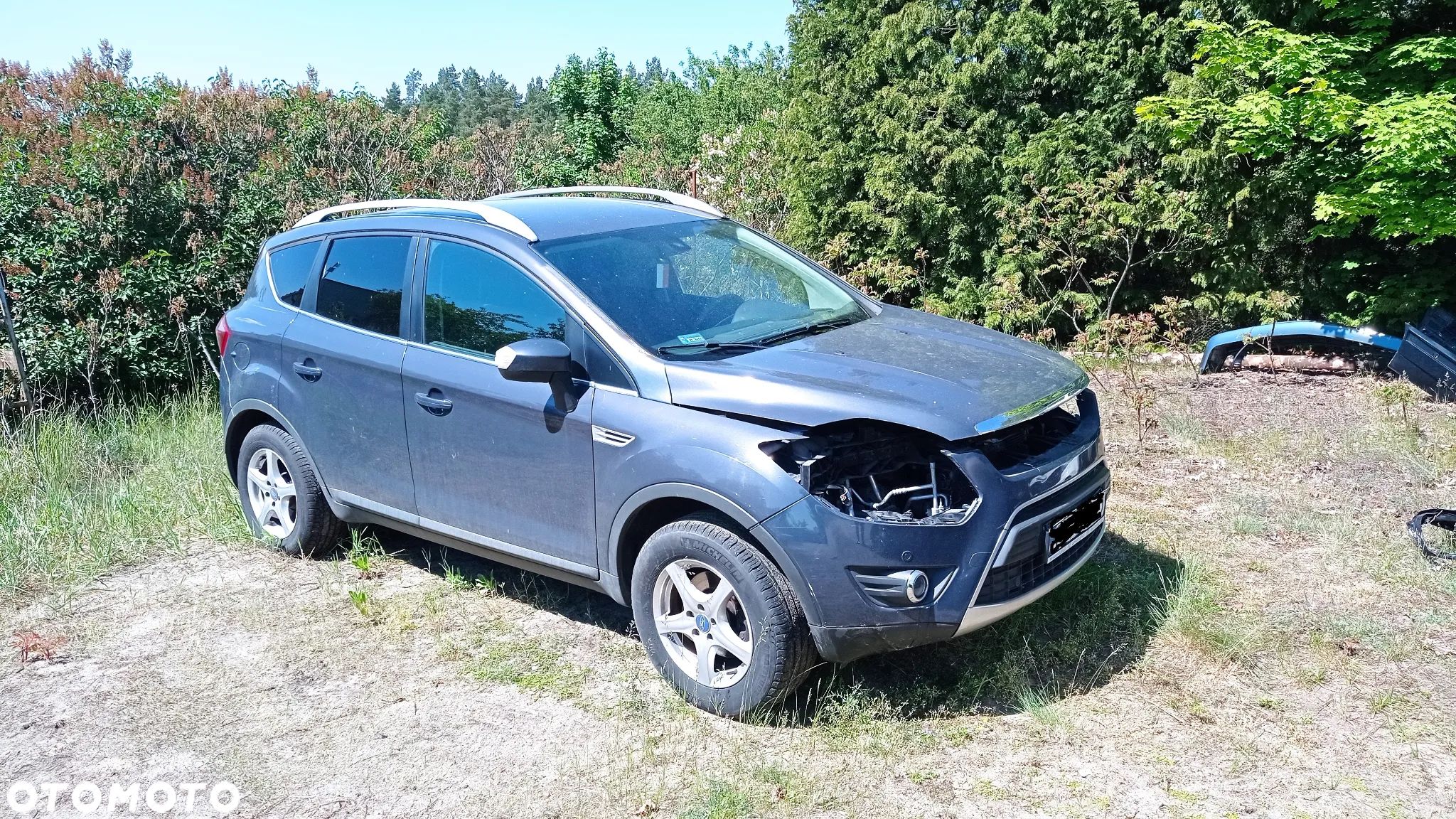 Ford Kuga - 1