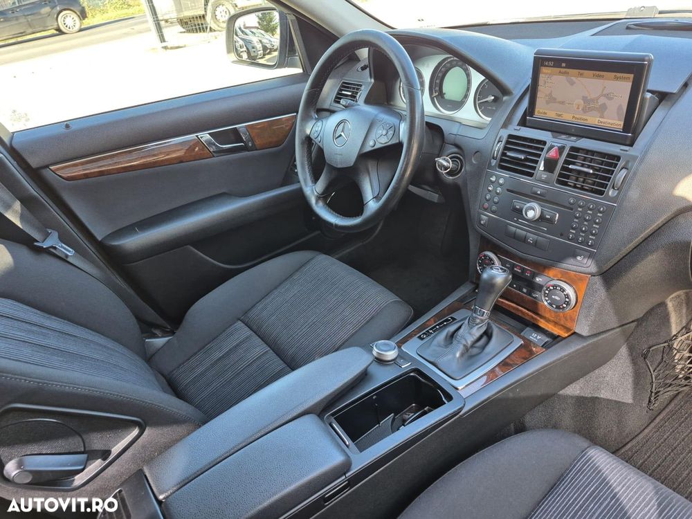 Mercedes-Benz C - 13