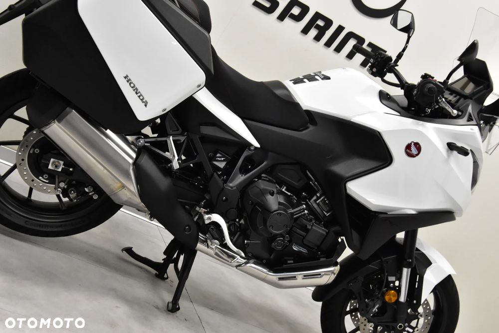 Honda NT - 13
