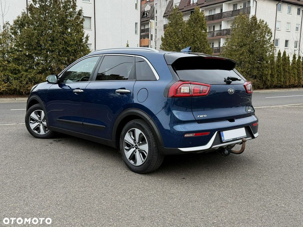Kia Niro 1.6 GDI Hybrid L Business Line - 7