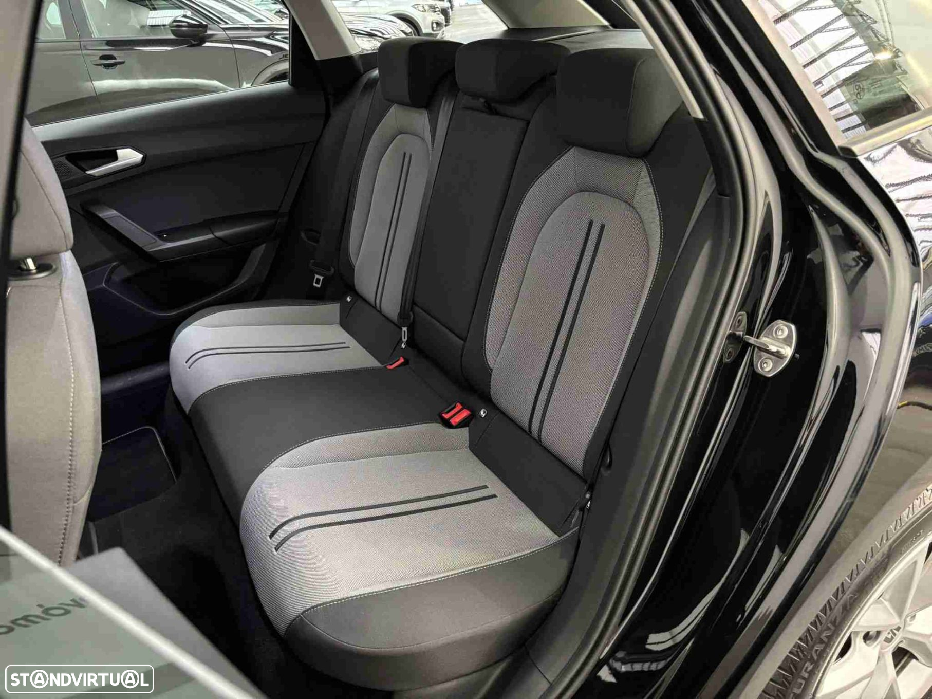 SEAT Leon ST 2.0 TDI Style - 11