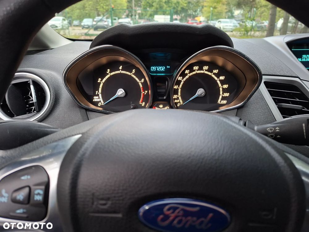 Ford Fiesta - 9