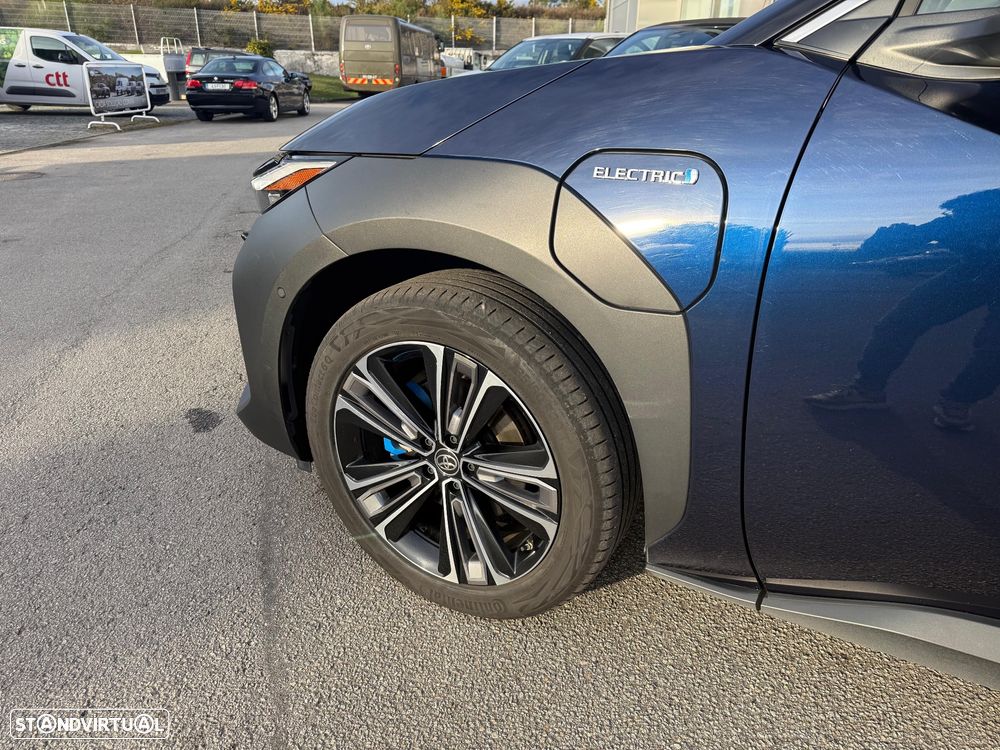 Toyota bZ4X 71,4 kWh Lounge - 11