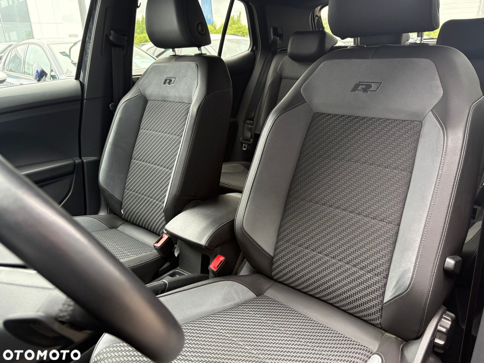 Volkswagen T-Cross - 13