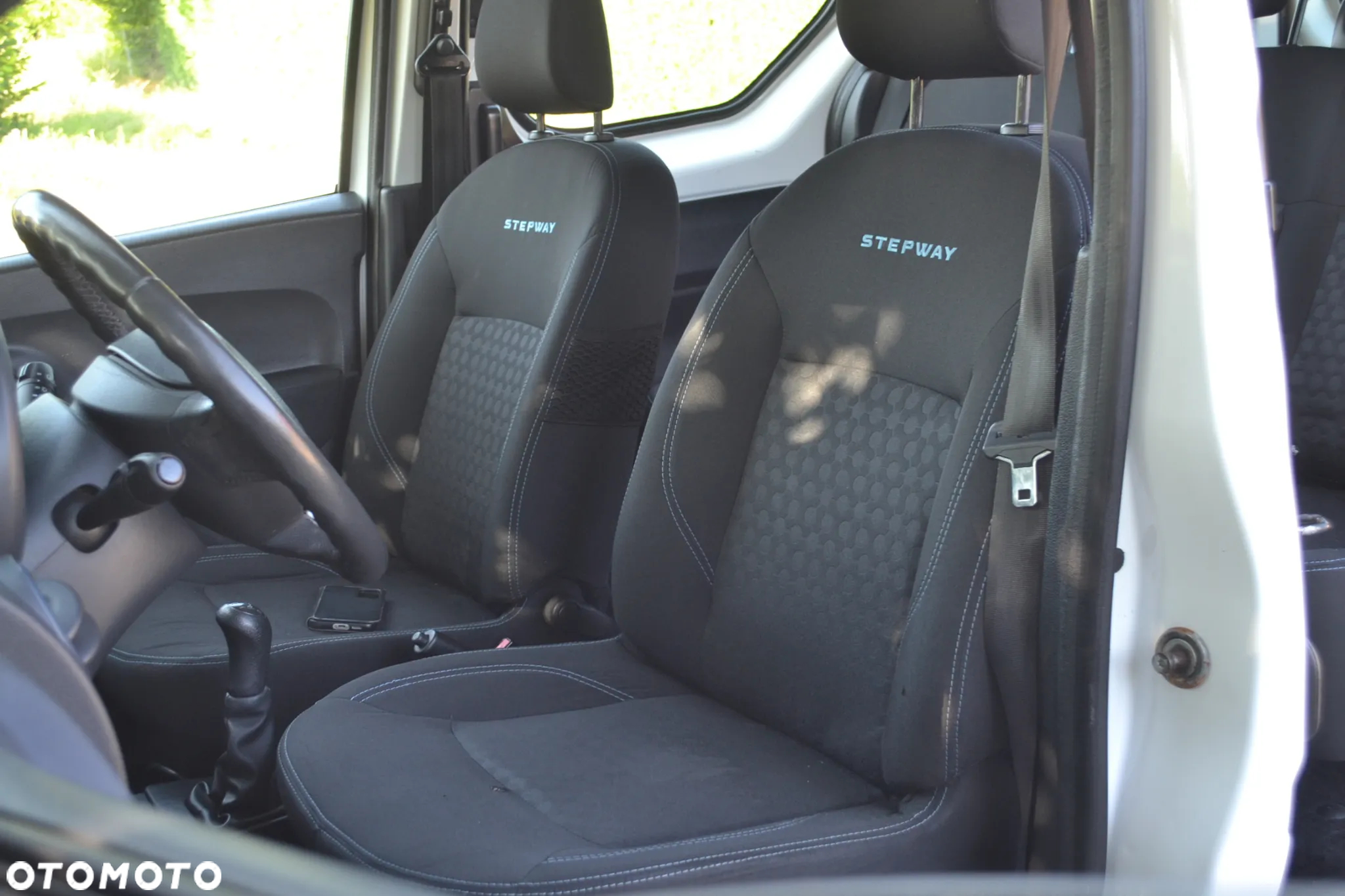 Dacia Dokker 1.5 dCi Stepway - 13