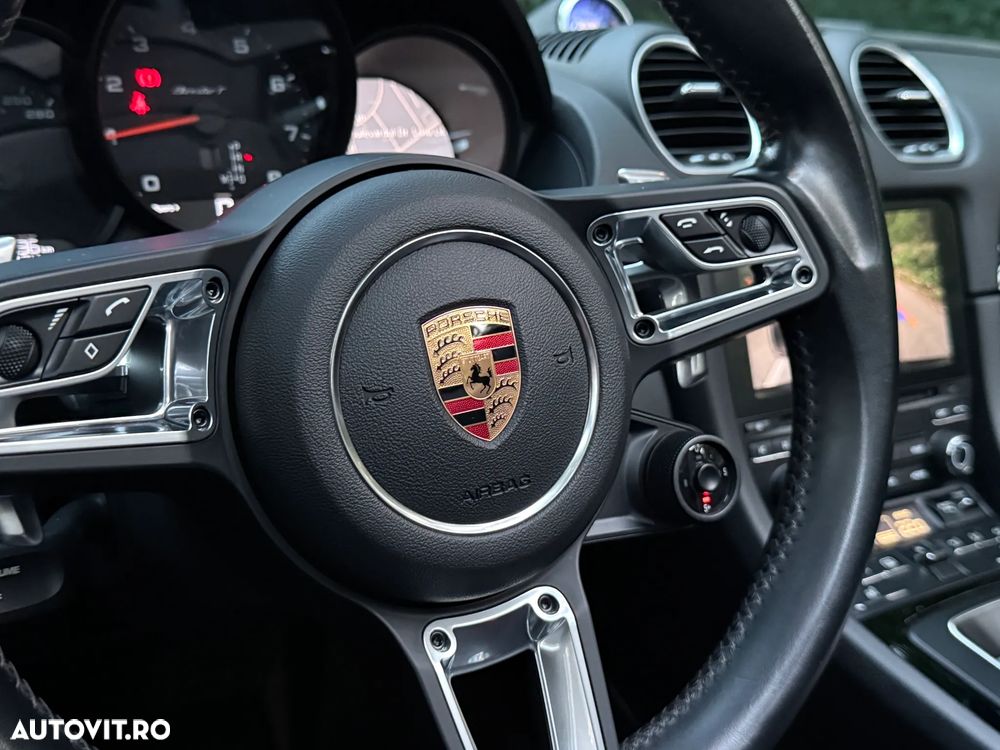 Porsche Boxster T PDK - 7