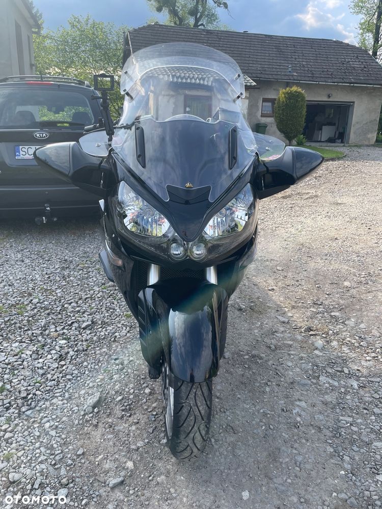 Kawasaki GTR - 4