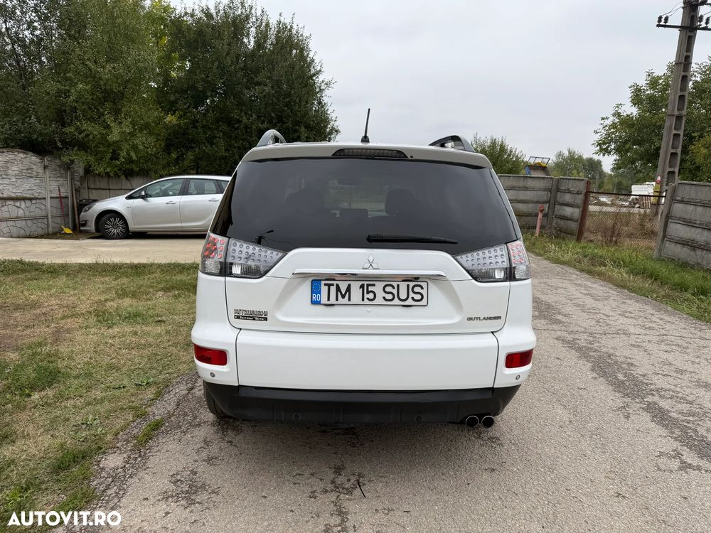 Mitsubishi Outlander 2.2 DI-D Intense A13 - 3