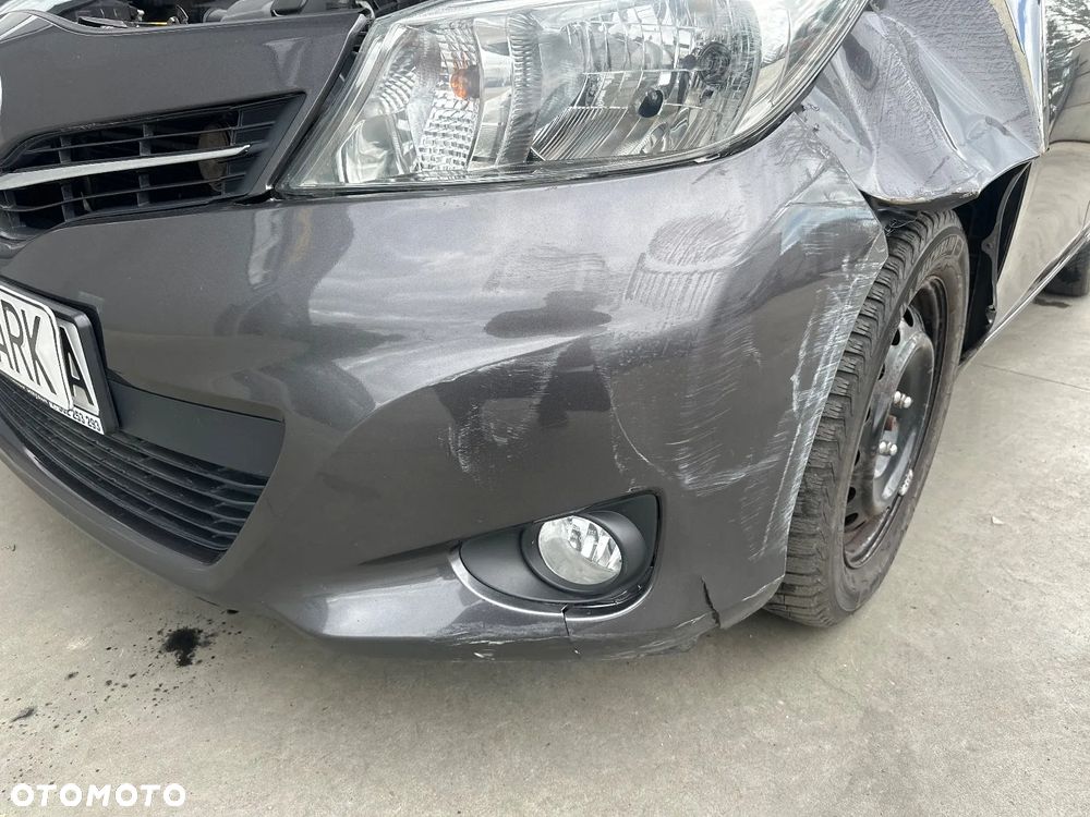 Toyota Yaris 1.0 VVT-i Life - 10