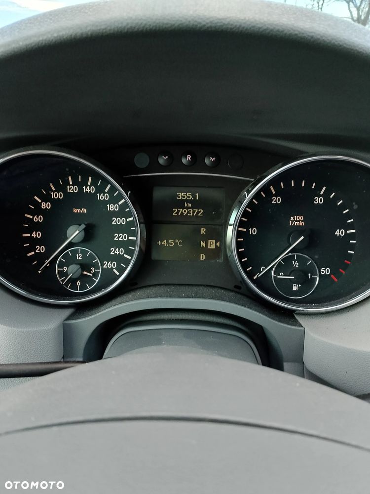 Mercedes-Benz Klasa R 320 CDI L 4-Matic - 15