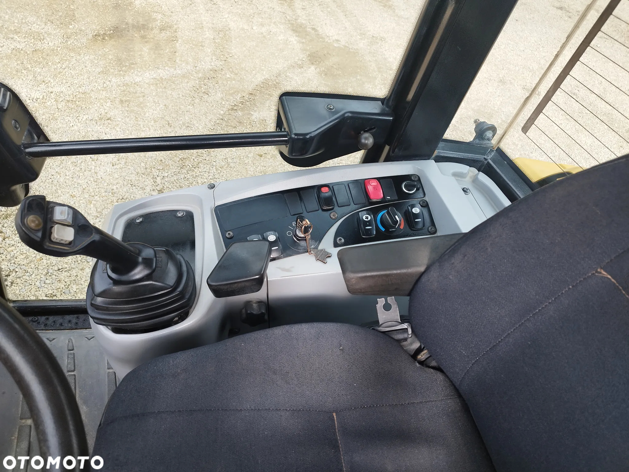 Caterpillar CAT 906 H - 19