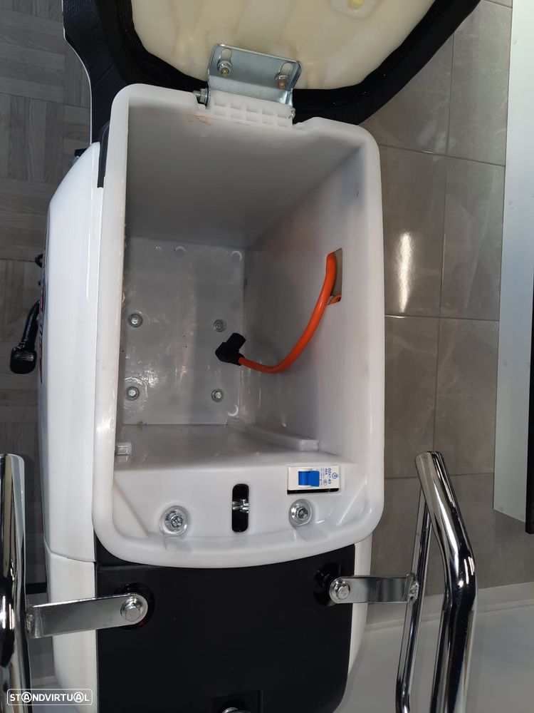 Outra não listada Outra S/ Carta Condução - 6