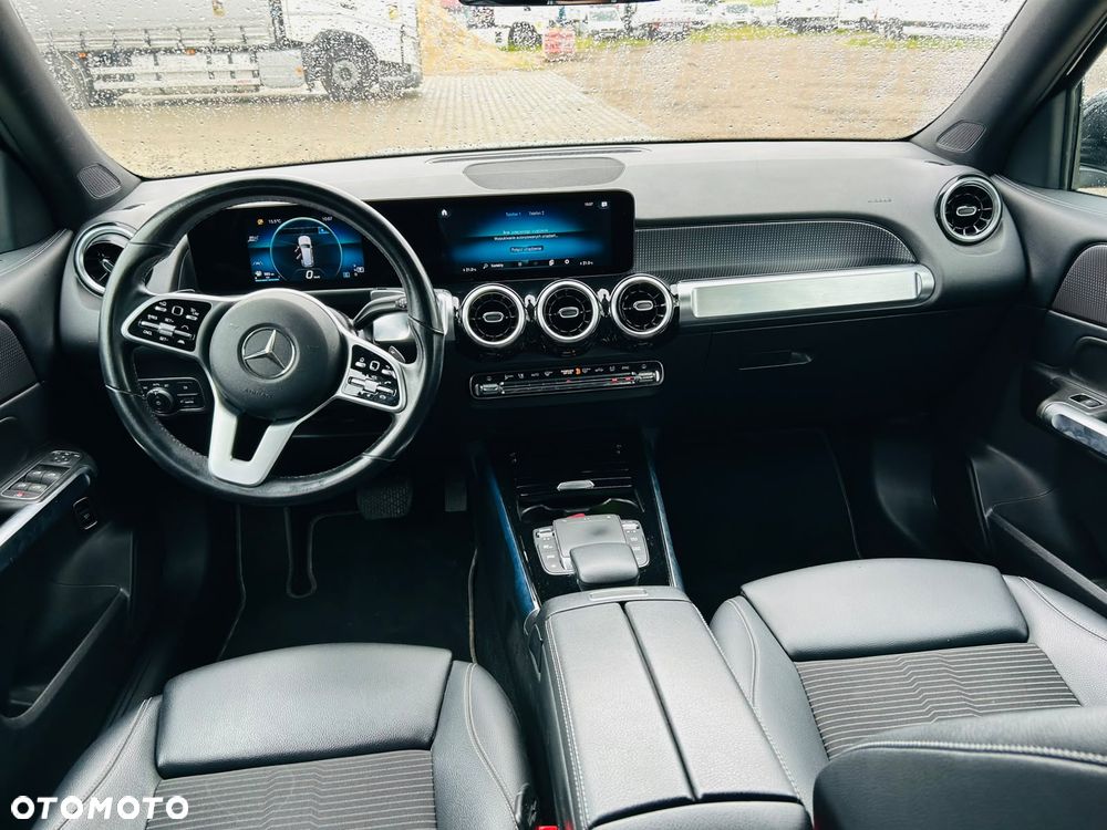 Mercedes-Benz GLB - 3
