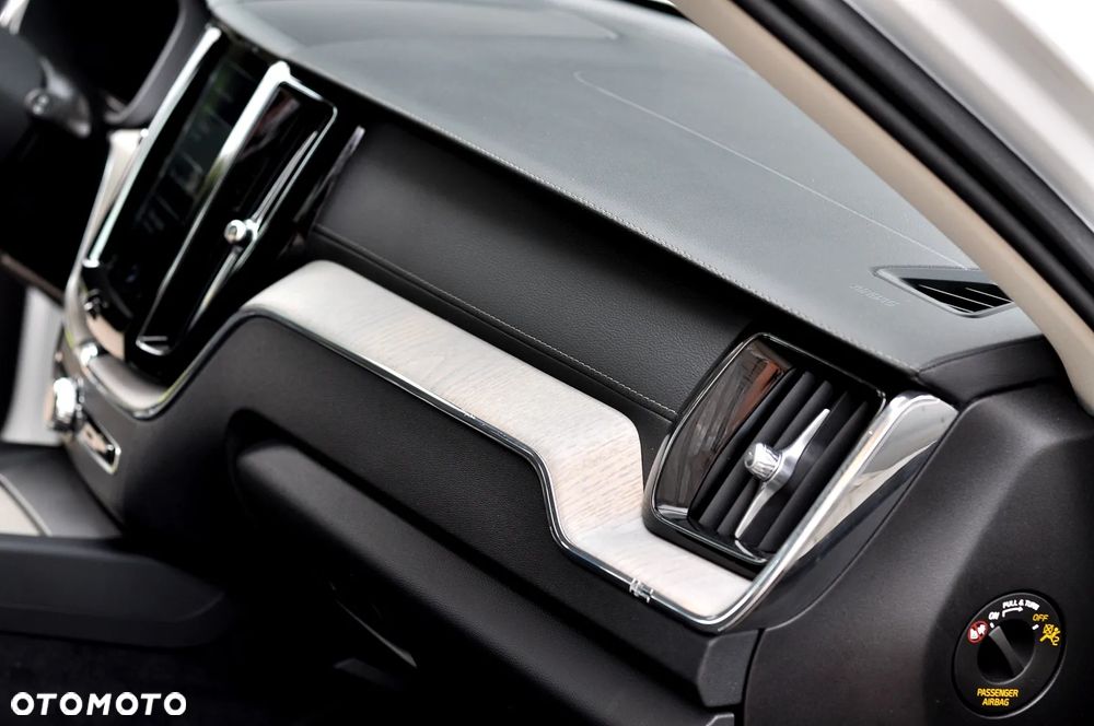 Volvo XC 60 B5 B Geartronic Inscription - 22
