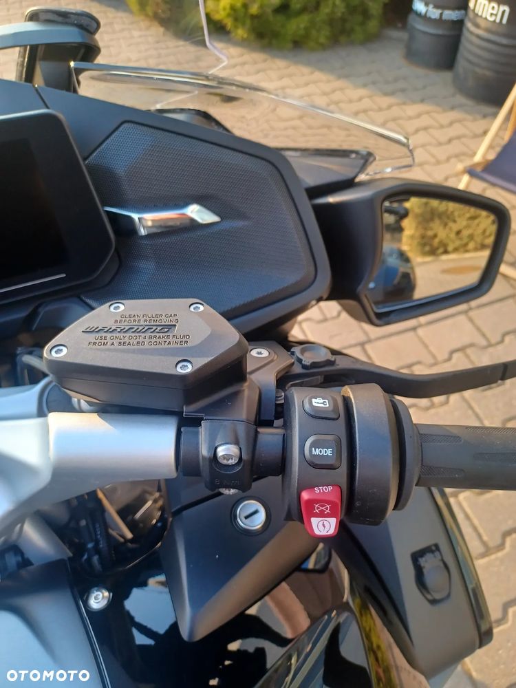BMW R - 9