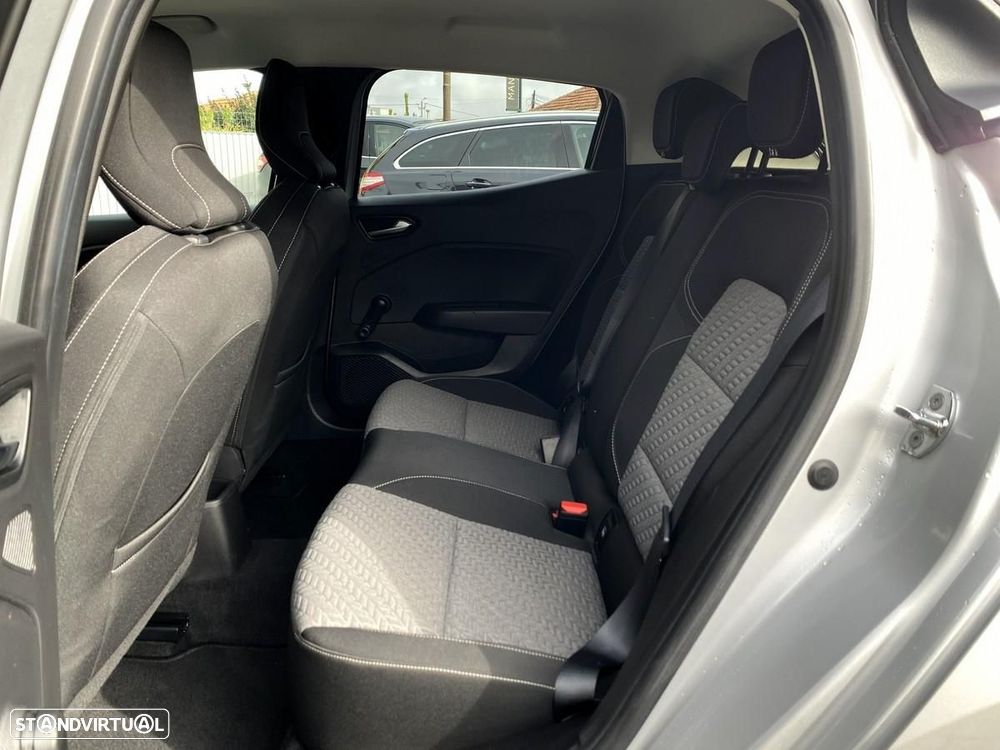 Renault Clio 1.0 TCe Limited Bi-Fuel - 32