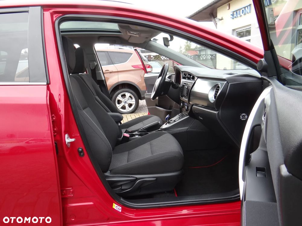 Toyota Auris 1.8 VVT-i Hybrid Automatik Touring Sports Executive - 35