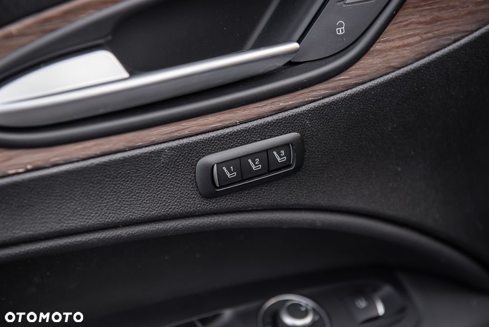 Alfa Romeo Stelvio 2.0 Turbo 16V AT8-Q4 Executive - 22