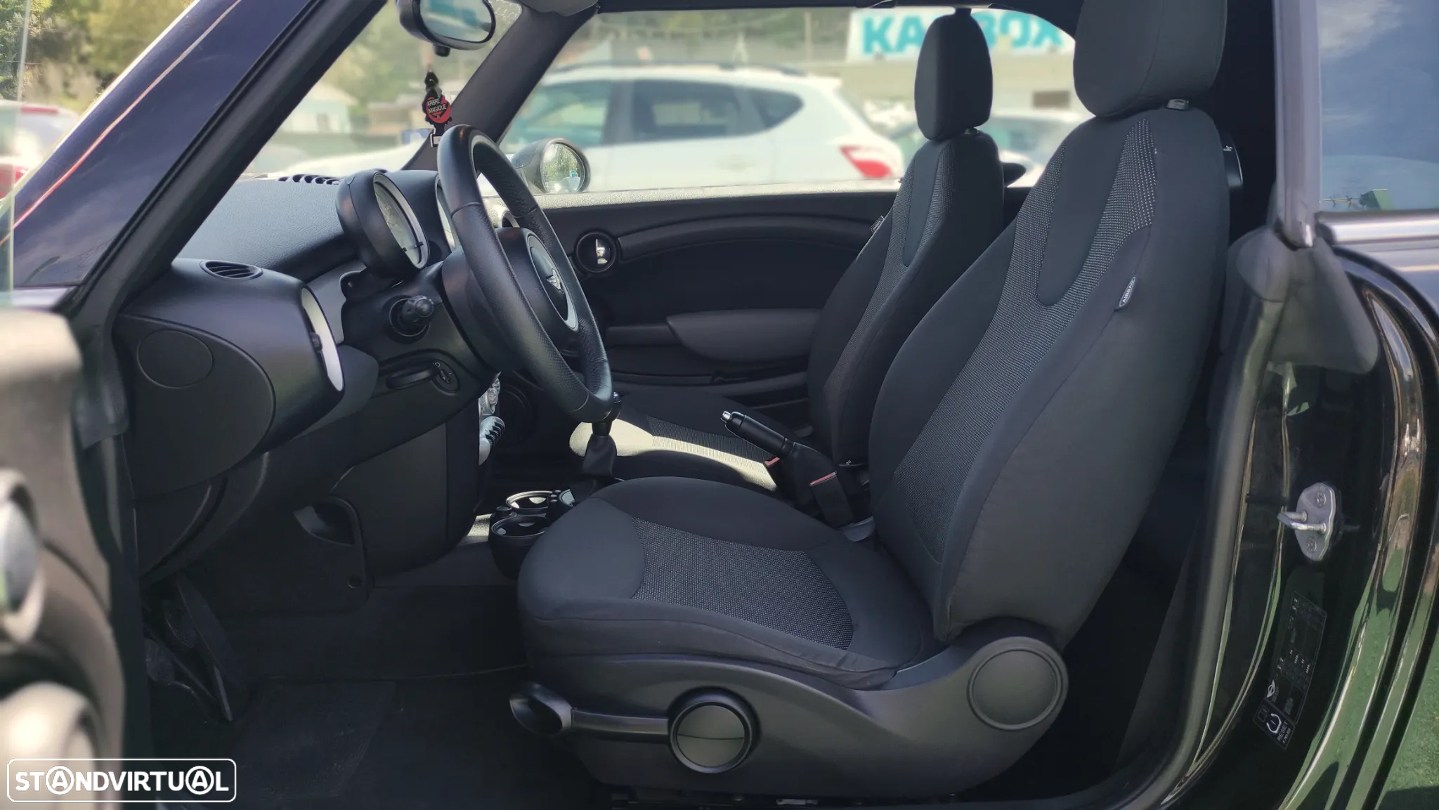 MINI Cabrio Cooper - 13
