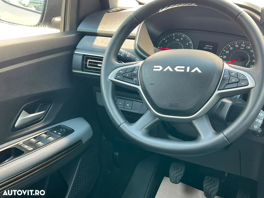Dacia Sandero Stepway ECO-G 100 MT6 Extreme - 25
