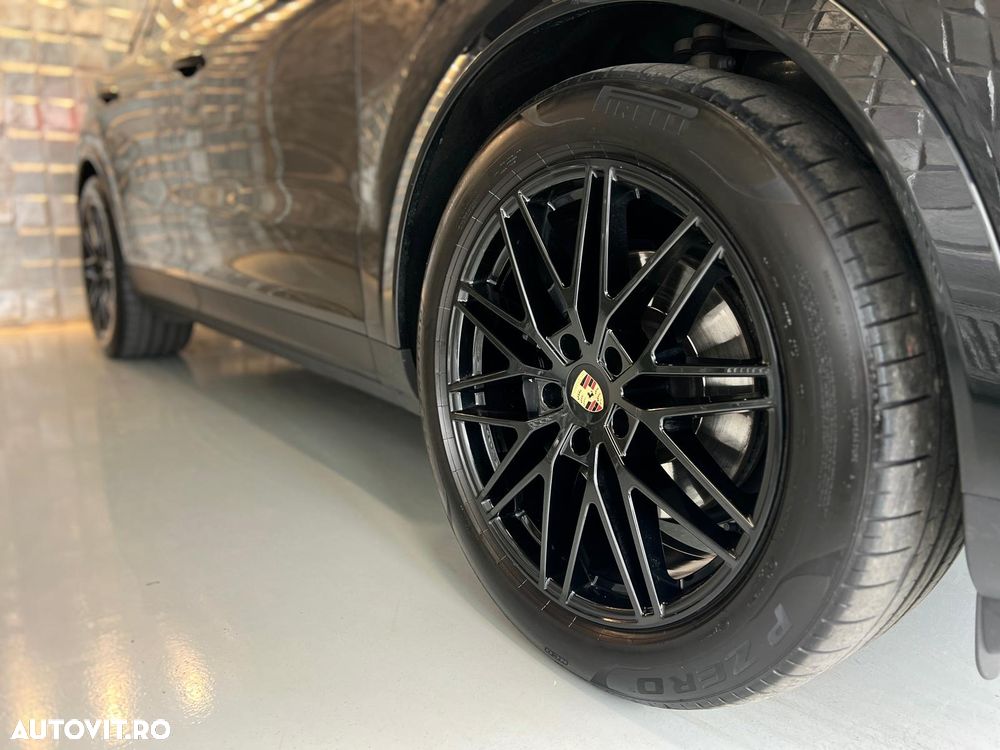 Porsche Cayenne Standard - 7