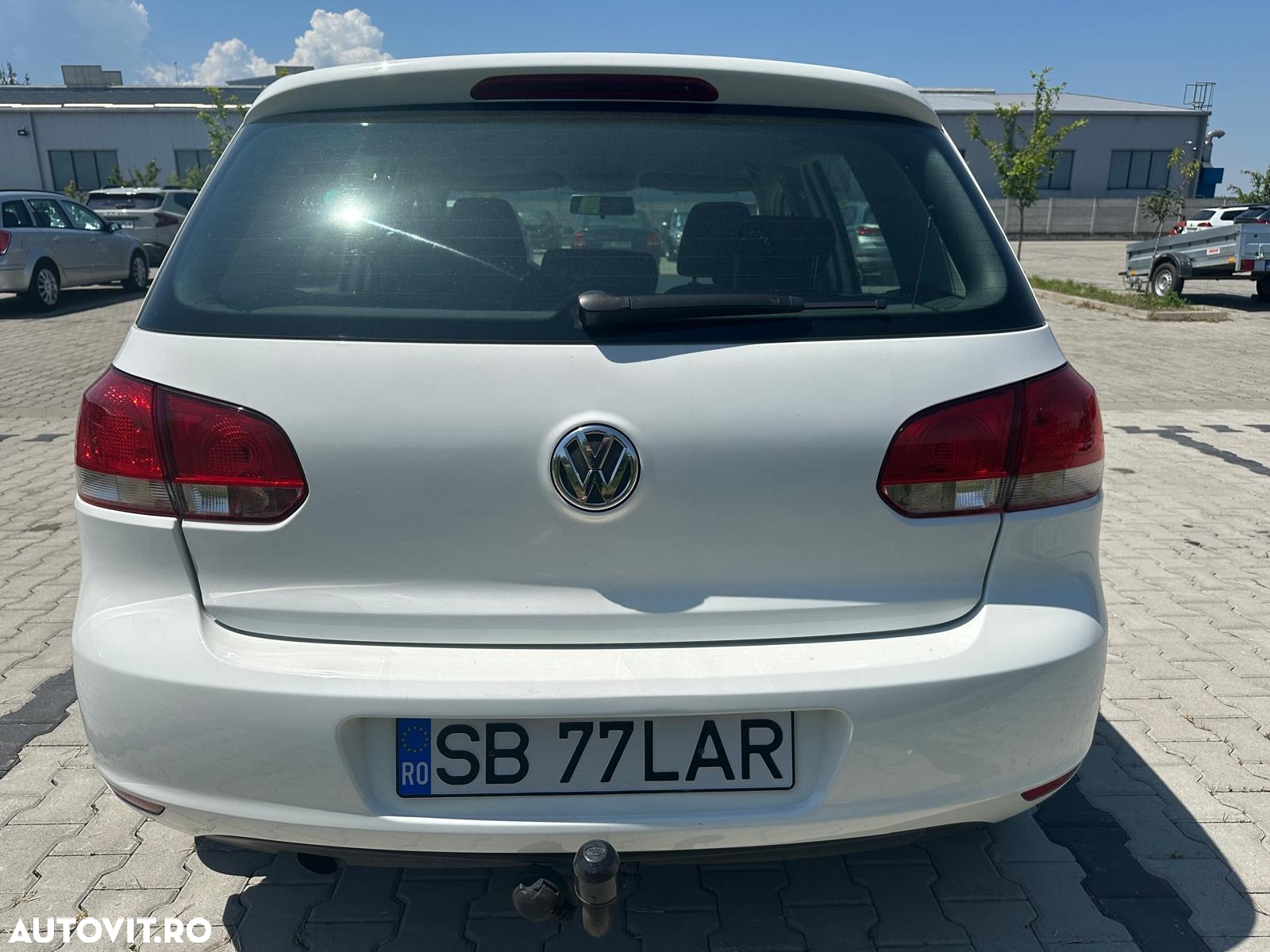 Volkswagen Golf 1.6 TDI DPF Highline - 3