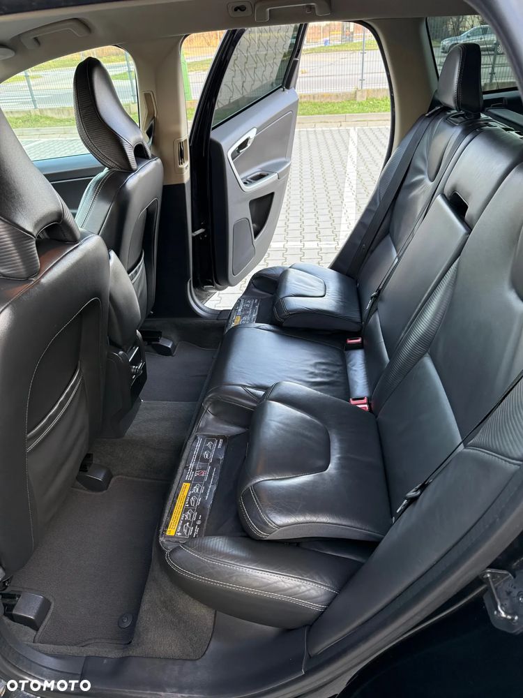 Volvo XC 60 D3 R-Design - 13