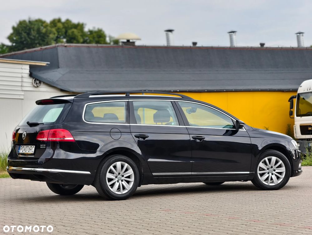 Volkswagen Passat 2.0 TDI Comfortline - 32