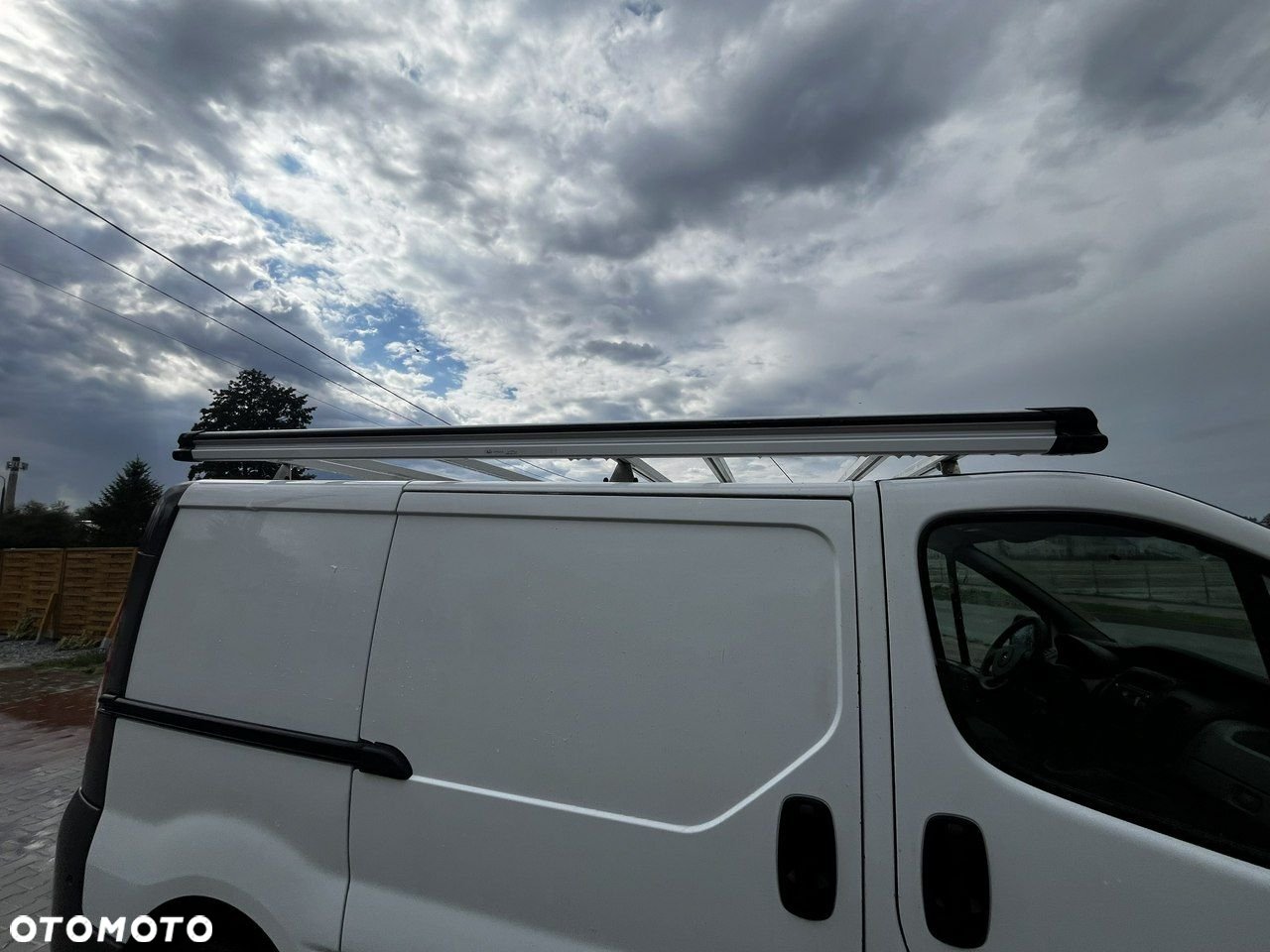 Opel Vivaro - 11